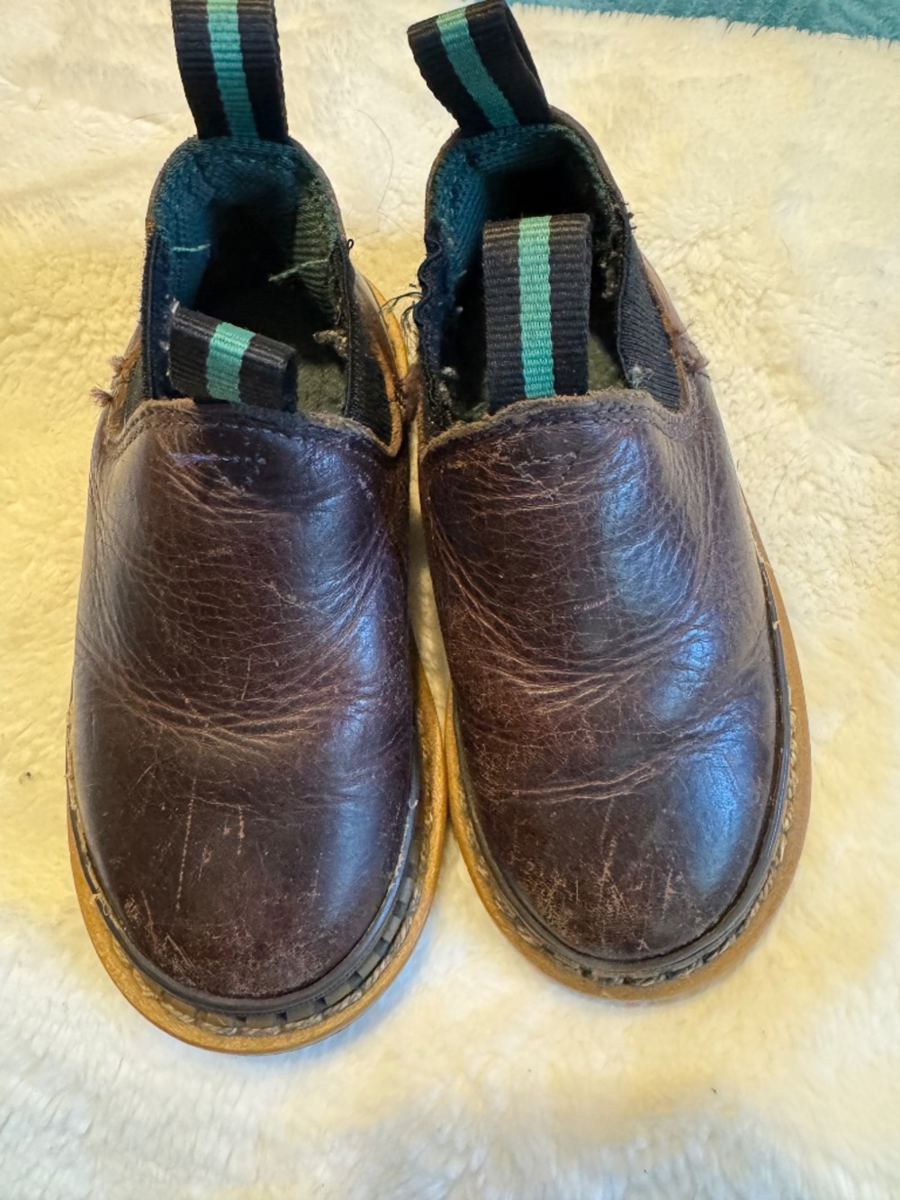 Children’s size 10 Romeos - Picture 3 of 4